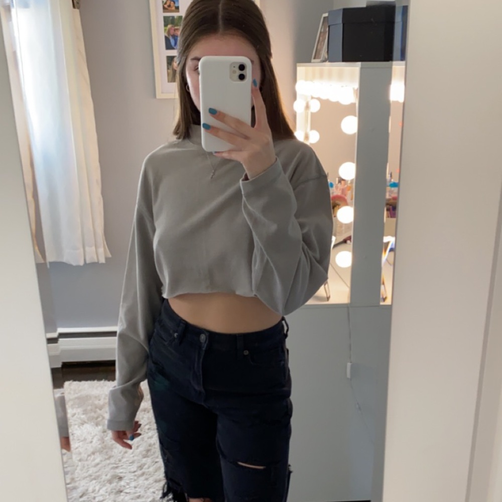 Cropped Long Sleeve Turtle Neck